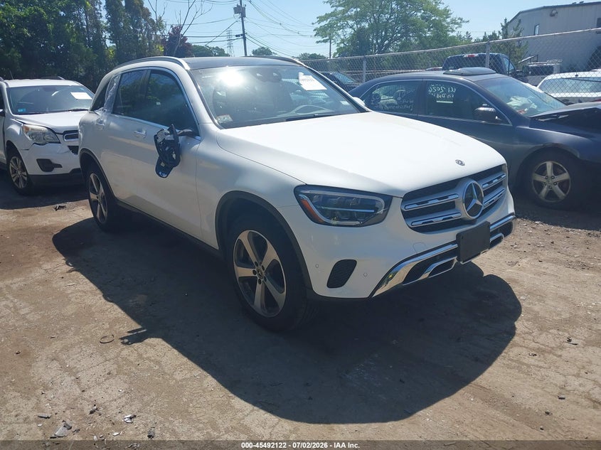 2020 Mercedes-benz Glc VIN WDC0G8EB2LF685201 IAAI salvage auction — RIGHT SIDE, Salvage (Massachusetts), sold $10,600 on 2026-07-28 (photo 1)