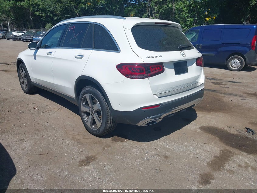 2020 Mercedes-benz Glc VIN WDC0G8EB2LF685201 IAAI salvage auction — RIGHT SIDE, Salvage (Massachusetts), sold $10,600 on 2026-07-28 (photo 3)