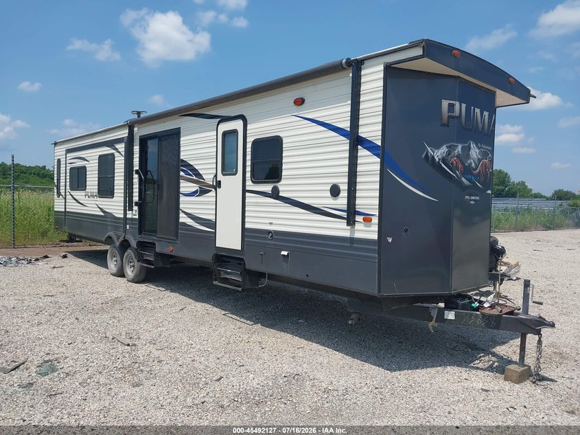 2018 Forest river Puma VIN 4X4TPUP2XJP073838 IAAI salvage auction — STORM DAMAGE, Wait Title, sold $4,300 on 2026-09-09 (photo 1)
