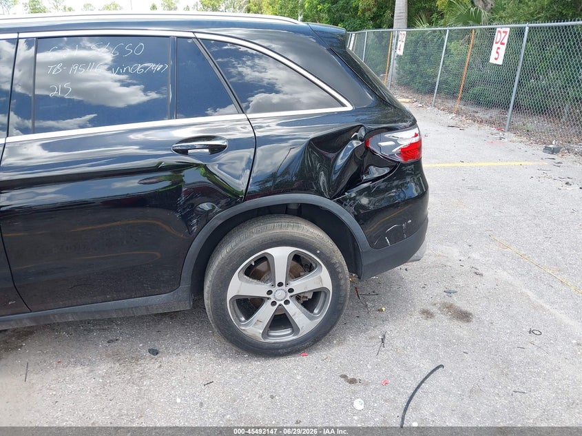 2016 Mercedes-benz Glc VIN WDC0G4JB5GF067407 IAAI salvage auction — ALL OVER, Rebuildable (Florida), sold $3,300 on 2026-07-28 (photo 6)