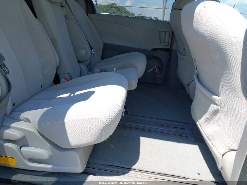 2011 Toyota Sienna VIN 5TDKA3DC8BS003675 IAAI salvage auction — FRONT & REAR, Salvage (North Carolina), sold $1,250 on 2026-08-02 (photo 8)