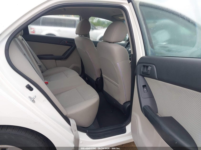 2010 Kia Forte VIN KNAFU4A22A5847397 IAAI salvage auction — NORMAL WEAR, Clear (Missouri), sold $425 on 2026-07-14 (photo 8)