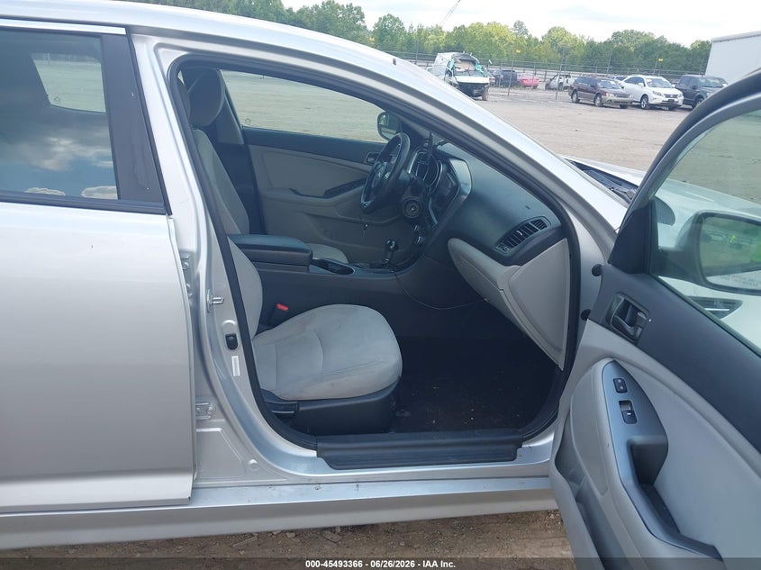 2014 Kia Optima VIN 5XXGM4A78EG350651 IAAI salvage auction — NORMAL WEAR, Clear (Tennessee), sold $425 on 2026-07-29 (photo 5)
