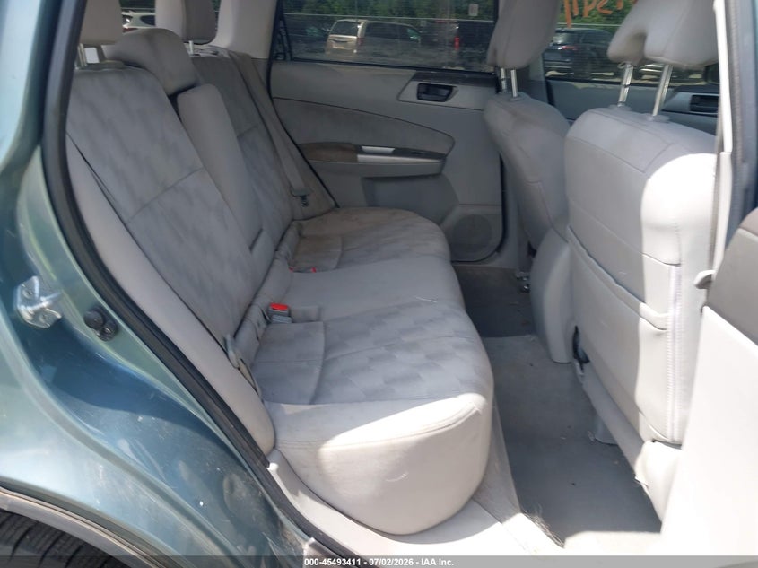 2009 Subaru Forester VIN JF2SH616X9H768933 IAAI salvage auction — REAR END, Salvage (Connecticut), sold $350 on 2026-07-30 (photo 8)
