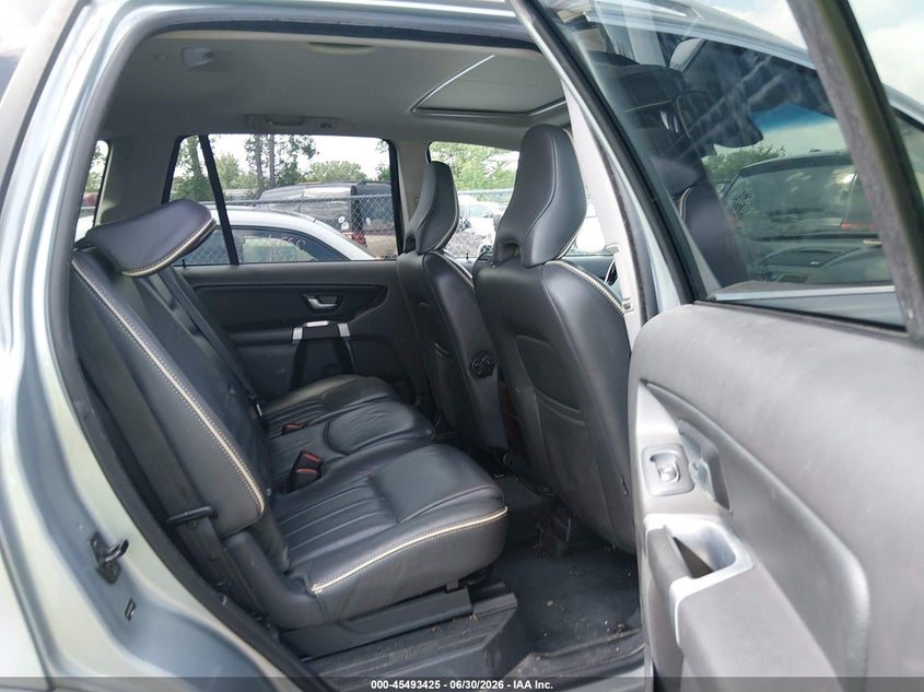 2014 Volvo Xc90 VIN YV4952CZ9E1689680 IAAI salvage auction — FRONT END, Salvage (Ohio), sold $925 on 2026-07-12 (photo 8)