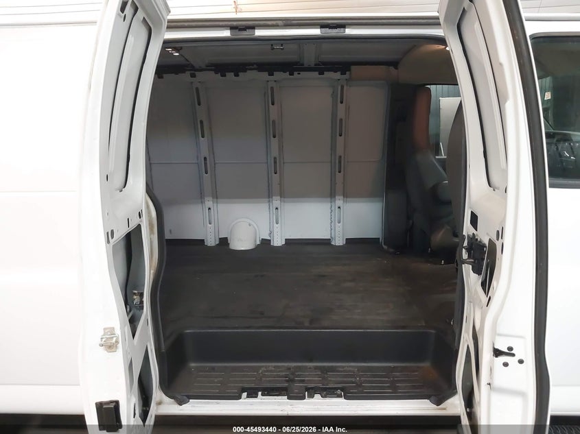 2017 Chevrolet Express 3500 VIN 1GCZGHFGXH1247490 IAAI salvage auction — REAR END, Sf97 (New York), sold $17,950 on 2026-07-23 (photo 8)