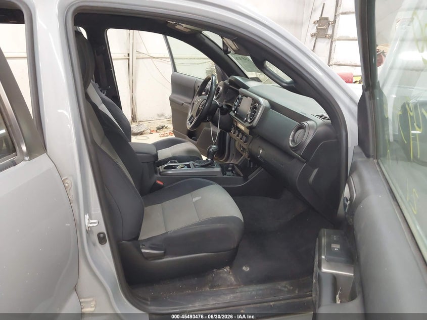 2021 Toyota Tacoma VIN 3TYCZ5AN3MT040364 IAAI salvage auction — FRONT END, Salvage Title, sold $12,800 on 2026-08-01 (photo 5)