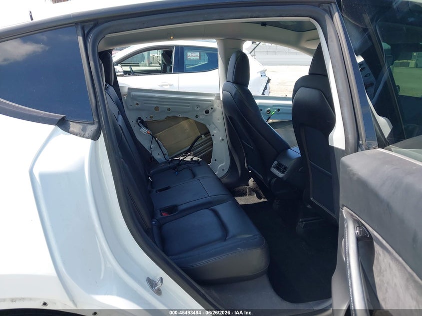 2020 Tesla Model y VIN 5YJYGDEF2LF002373 IAAI salvage auction — ALL OVER, Salvage (California), sold $8,500 on 2026-07-13 (photo 8)
