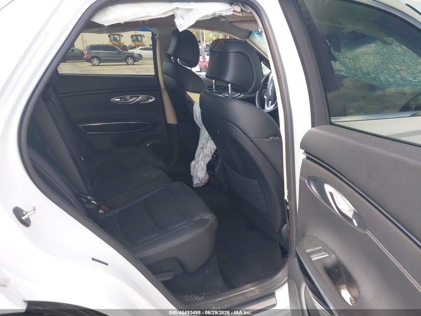 2025 Genesis Gv70 VIN 5NMMADTB2SH023043 IAAI salvage auction — ROLLOVER, Salvage Title, sold $6,100 on 2026-09-05 (photo 8)