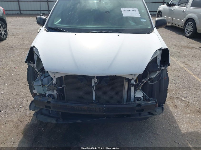 2009 Toyota Sienna VIN 5TDZK23C09S229212 IAAI salvage auction — FRONT & REAR, Salvage (Texas), sold $825 on 2026-07-31 (photo 6)