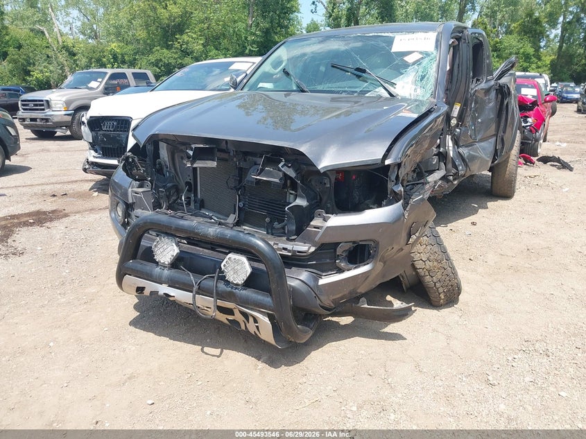 2016 Toyota Tacoma VIN 5TFSZ5AN6GX014461 IAAI salvage auction — LEFT SIDE, Salvage (Ohio), sold $3,450 on 2026-07-28 (photo 6)