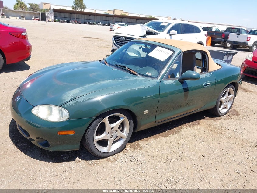 2001 Mazda Mx-5 VIN JM1NB353010210734 IAAI salvage auction — NORMAL WEAR, Clear - Dealer Only (California), sold $1,750 on 2026-07-06 (photo 2)