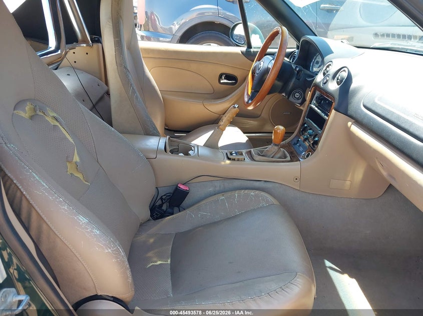 2001 Mazda Mx-5 VIN JM1NB353010210734 IAAI salvage auction — NORMAL WEAR, Clear - Dealer Only (California), sold $1,750 on 2026-07-06 (photo 5)