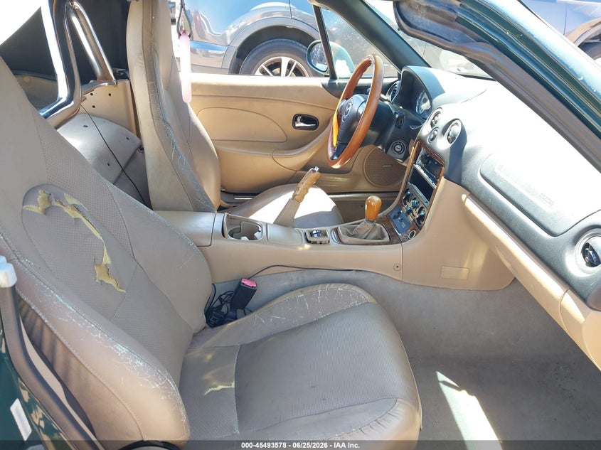 2001 Mazda Mx-5 VIN JM1NB353010210734 IAAI salvage auction — NORMAL WEAR, Clear - Dealer Only (California), sold $1,750 on 2026-07-06 (photo 8)