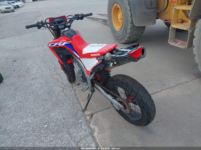 2023 Honda Crf VIN MLHND1617P5200397 IAAI salvage auction — THEFT, Salvage Title, sold $525 on 2026-07-22 (photo 3)