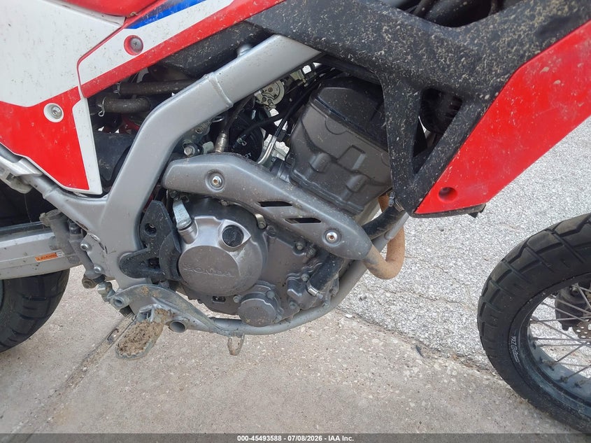 2023 Honda Crf VIN MLHND1617P5200397 IAAI salvage auction — THEFT, Salvage Title, sold $525 on 2026-07-22 (photo 8)