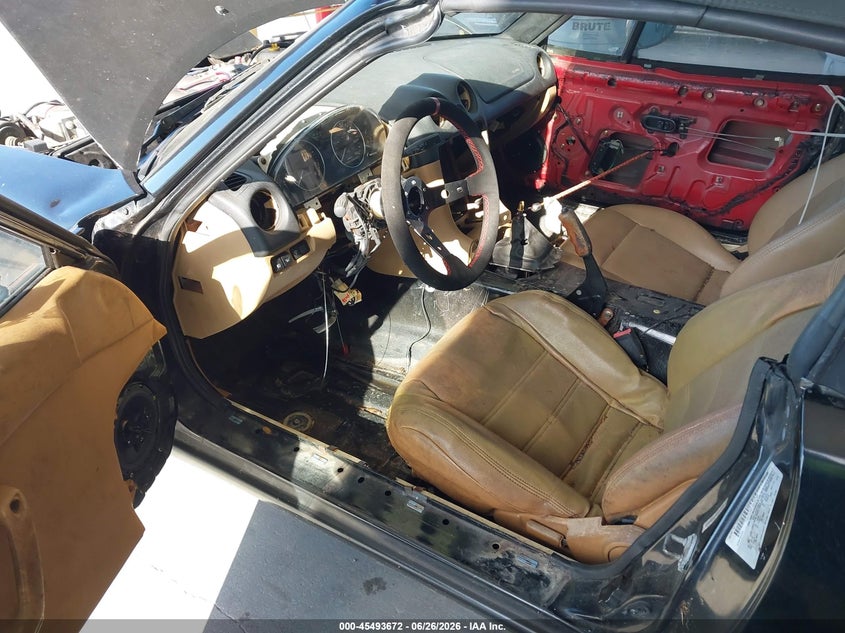 1992 Mazda Mx-5 VIN JM1NA3511N1316854 IAAI salvage auction — NORMAL WEAR, Clear (Florida), sold $225 on 2026-07-22 (photo 5)
