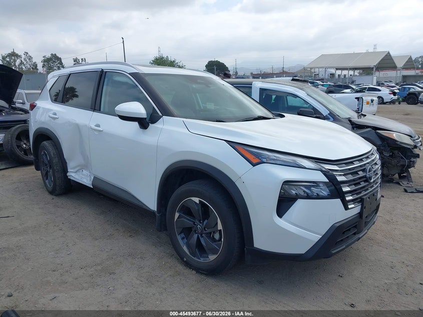 2024 Nissan Rogue VIN JN8BT3BB4RW439183 IAAI salvage auction — RIGHT SIDE, Salvage (California), sold $6,800 on 2026-07-29 (photo 1)