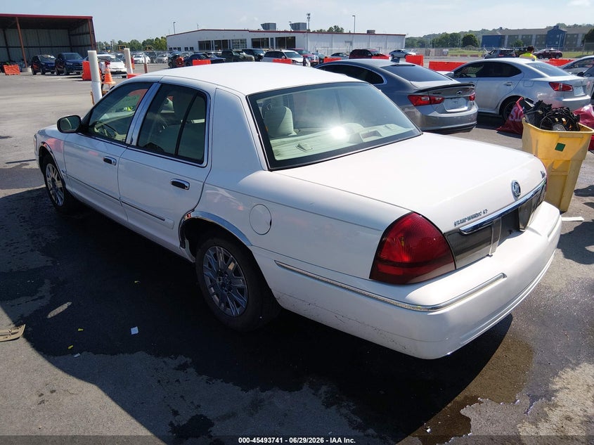 2006 Mercury Grand marquis VIN 2MEFM74V36X612733 IAAI salvage auction — SIDE, Salvage (Missouri), sold $25 on 2026-07-28 (photo 3)