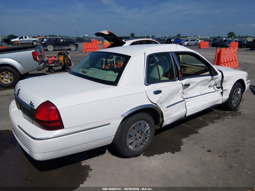 2006 Mercury Grand marquis VIN 2MEFM74V36X612733 IAAI salvage auction — SIDE, Salvage (Missouri), sold $25 on 2026-07-28 (photo 4)