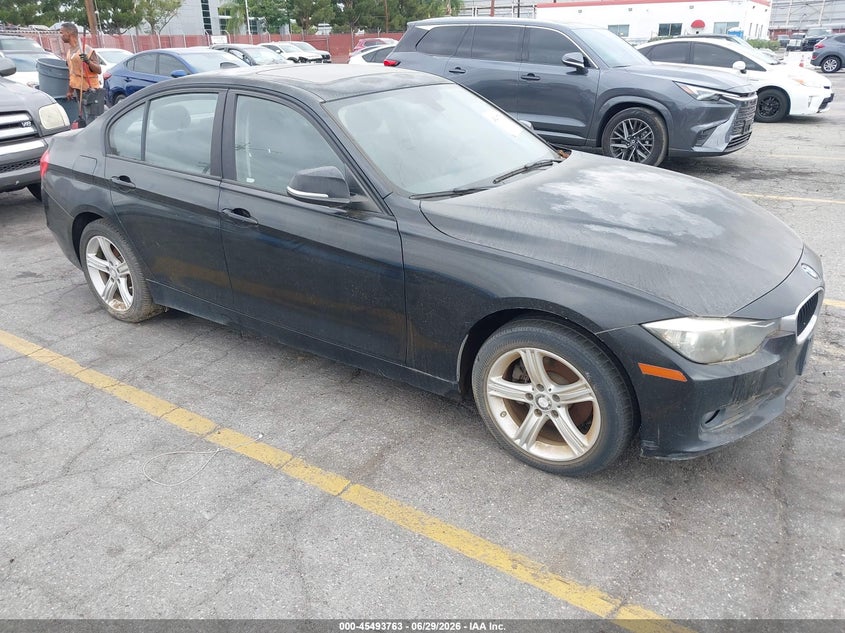 2012 BMW 3er VIN WBA3A5C50CF341248 IAAI salvage auction — NORMAL WEAR, Clear - Dealer Only (California), sold $275 on 2026-07-21 (photo 1)