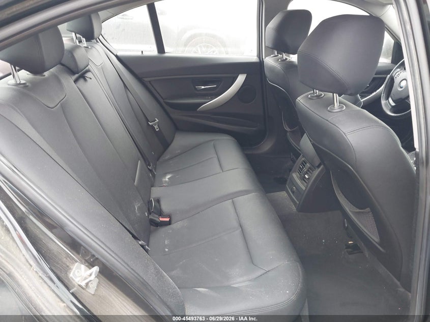 2012 BMW 3er VIN WBA3A5C50CF341248 IAAI salvage auction — NORMAL WEAR, Clear - Dealer Only (California), sold $275 on 2026-07-21 (photo 8)