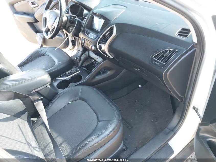 2010 Hyundai Tucson VIN KM8JU3AC9AU044328 IAAI salvage auction — FRONT & REAR, Mv-907A (New York), sold $1,900 on 2026-07-14 (photo 5)