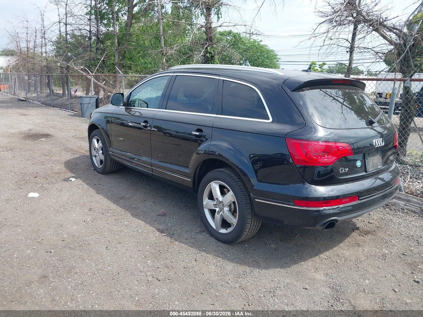 2015 Audi Q7 VIN WA1LGAFE1FD010081 IAAI salvage auction — NORMAL WEAR, Clear (New Jersey), sold $2,600 on 2026-07-20 (photo 3)