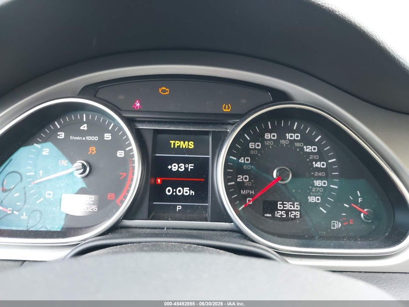 2015 Audi Q7 VIN WA1LGAFE1FD010081 IAAI salvage auction — NORMAL WEAR, Clear (New Jersey), sold $2,600 on 2026-07-20 (photo 7)