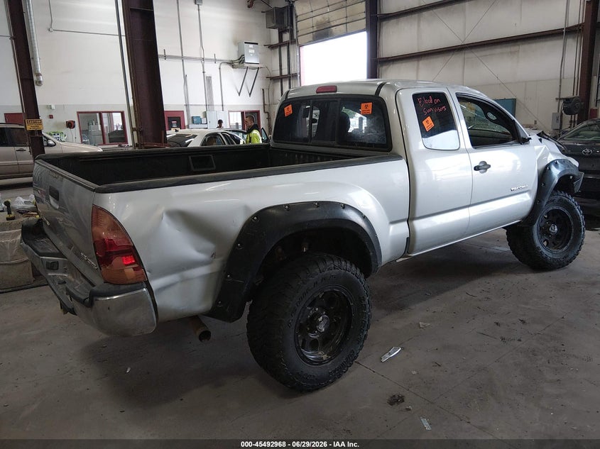 2006 Toyota Tacoma VIN 5TEUU42N26Z213529 IAAI salvage auction — ROLLOVER, Salvage (Idaho), sold $1,350 on 2026-07-24 (photo 4)