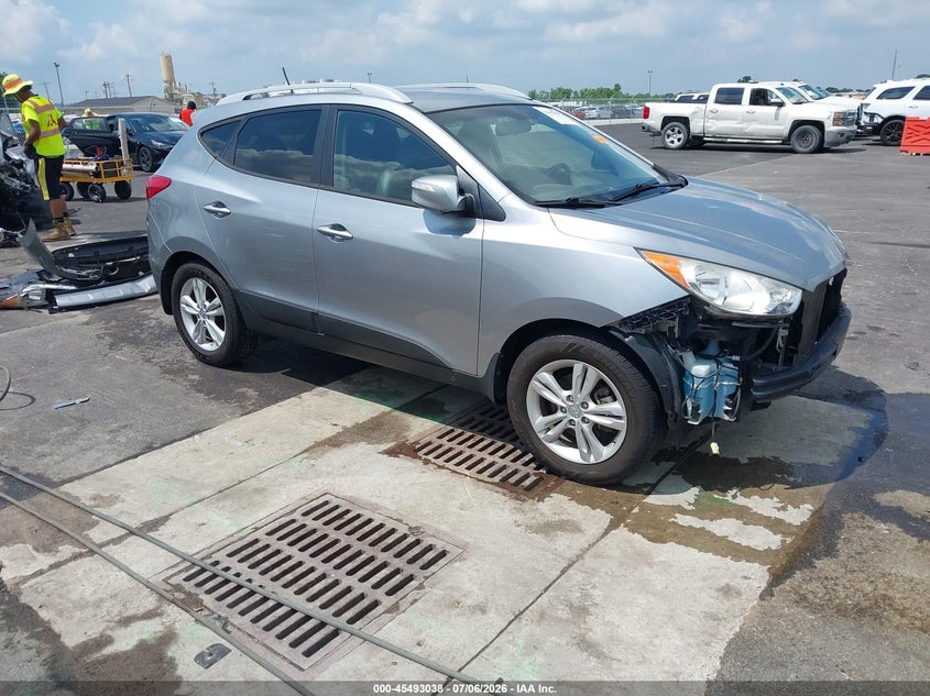 2013 Hyundai Tucson VIN KM8JU3AC9DU549385 IAAI salvage auction — FRONT END, Salvage (Missouri), sold $2,000 on 2026-08-23 (photo 1)