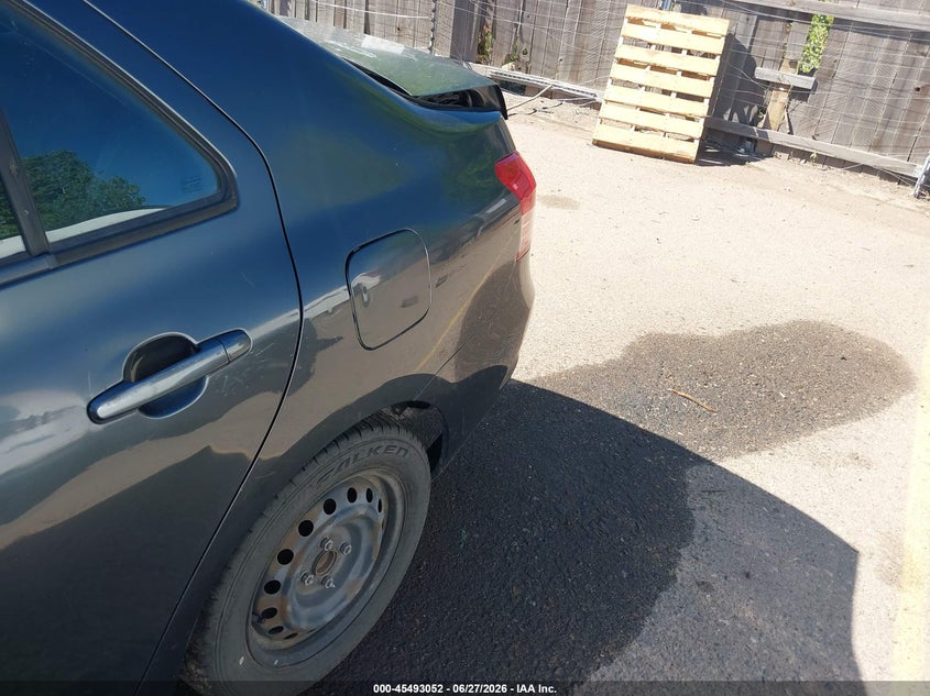 2007 Toyota Yaris VIN JTDBT923271087450 IAAI salvage auction — NORMAL WEAR, Clear (Colorado), sold $300 on 2026-07-14 (photo 6)