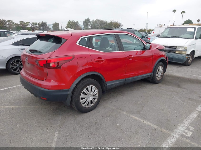 2017 Nissan Rogue VIN JN1BJ1CP3HW001854 IAAI salvage auction — NORMAL WEAR, Salvage (California), sold $700 on 2026-07-09 (photo 4)