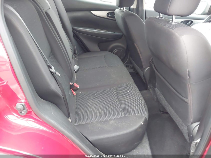 2017 Nissan Rogue VIN JN1BJ1CP3HW001854 IAAI salvage auction — NORMAL WEAR, Salvage (California), sold $700 on 2026-07-09 (photo 8)