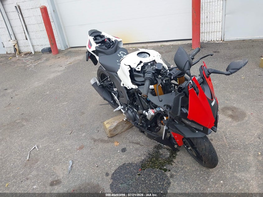 2026 Yamaha VIN MH3RH25E3TK010225 IAAI salvage auction — FRONT END, Salvage Title, sold $1,600 on 2026-09-02 (photo 1)