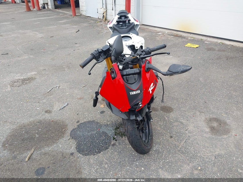 2026 Yamaha VIN MH3RH25E3TK010225 IAAI salvage auction — FRONT END, Salvage Title, sold $1,600 on 2026-09-02 (photo 5)