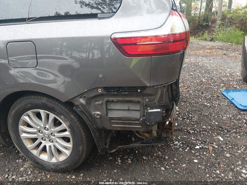 2015 Toyota Sienna VIN 5TDYK3DC5FS605060 IAAI salvage auction — FRONT & REAR, Salvage (Virginia), sold $575 on 2026-07-28 (photo 6)