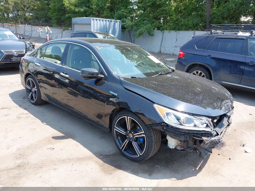 2017 Honda Accord VIN JHMCR6F3XHC011801 IAAI salvage auction — FRONT END, Salvage Title, sold $875 on 2026-07-28 (photo 1)