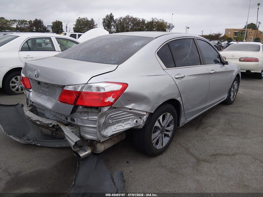 2015 Honda Accord VIN 1HGCR2F33FA033210 IAAI salvage auction — REAR END, Salvage (California), sold $1,250 on 2026-07-09 (photo 4)
