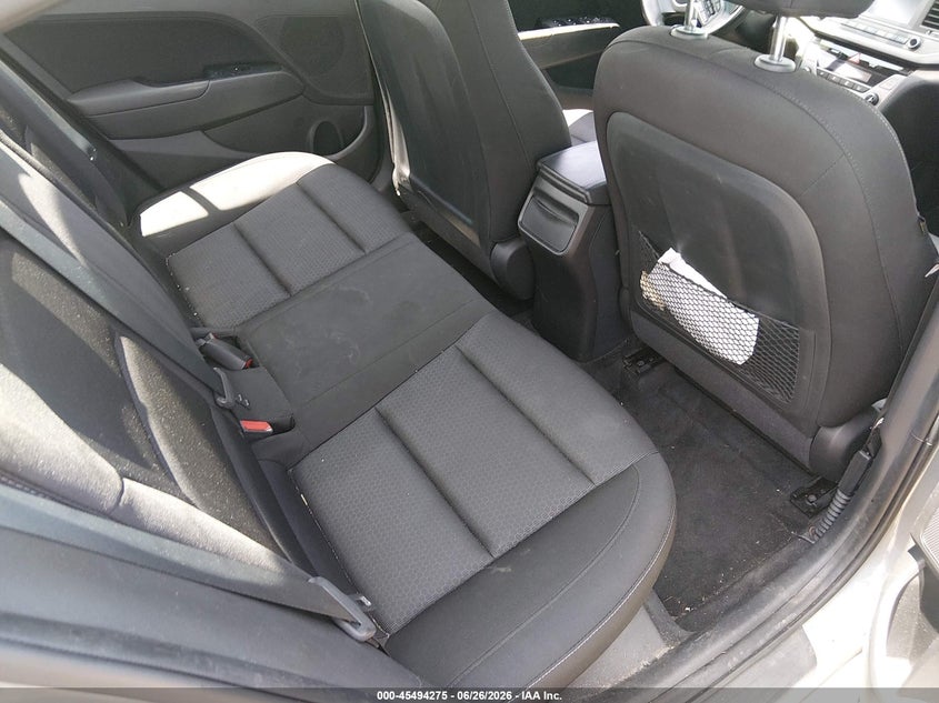 2017 Hyundai Elantra VIN KMHD84LF7HU407458 IAAI salvage auction — NORMAL WEAR, Clear (Louisiana), sold $3,950 on 2026-07-06 (photo 8)