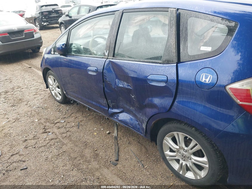 2009 Honda Fit VIN JHMGE88459S070714 IAAI salvage auction — NORMAL WEAR, Clear (Indiana), sold $375 on 2026-07-22 (photo 6)