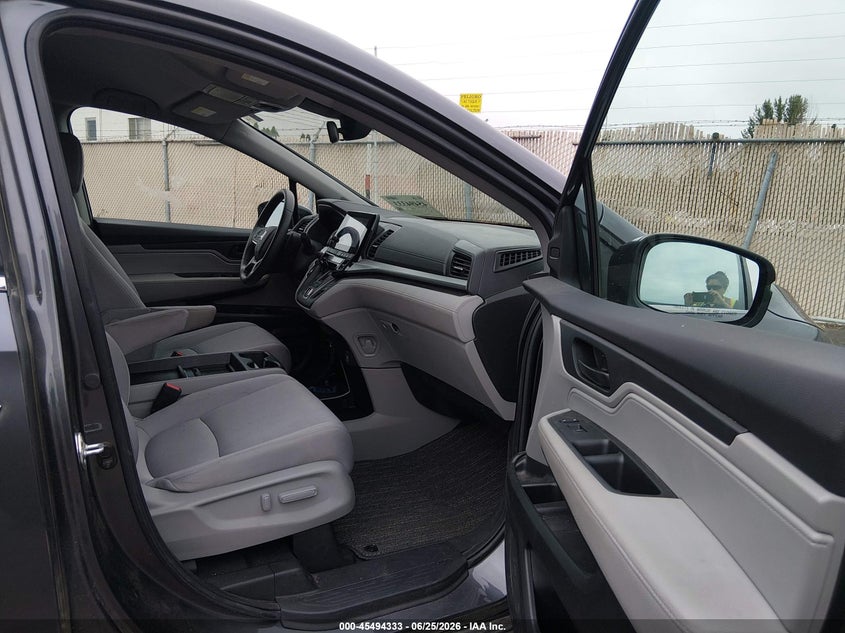 2023 Honda Odyssey VIN 5FNRL6H51PB065999 IAAI salvage auction — NORMAL WEAR, SF97 (Oregon), sold $8,600 on 2026-07-29 (photo 5)