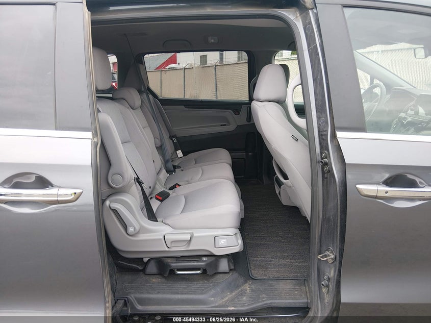 2023 Honda Odyssey VIN 5FNRL6H51PB065999 IAAI salvage auction — NORMAL WEAR, SF97 (Oregon), sold $8,600 on 2026-07-29 (photo 8)