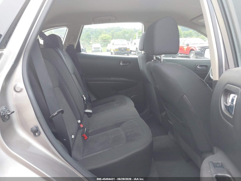 2010 Nissan Rogue sport VIN JN8AS5MV7AW143323 IAAI salvage auction — RIGHT FRONT, Salvage (Pennsylvania), sold $375 on 2026-07-12 (photo 8)