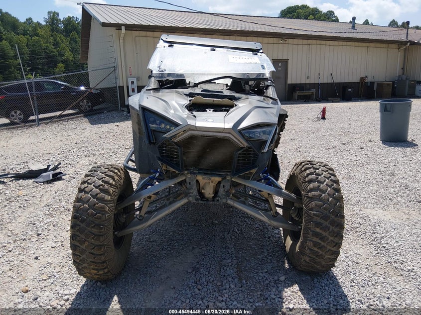 2024 Polaris Rzr VIN 3NSRGC2K7RG334651 IAAI salvage auction — FRONT & REAR, Salvage Title, sold $9,900 on 2026-10-21 (photo 5)