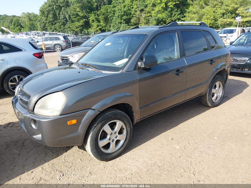 2008 Hyundai Tucson VIN KM8JM12B98U857401 IAAI salvage auction — NORMAL WEAR, Clear-Endorsement (Wisconsin), sold $400 on 2026-07-22 (photo 2)