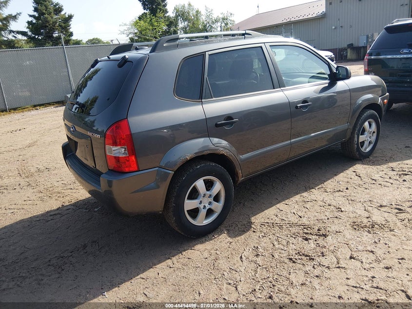 2008 Hyundai Tucson VIN KM8JM12B98U857401 IAAI salvage auction — NORMAL WEAR, Clear-Endorsement (Wisconsin), sold $400 on 2026-07-22 (photo 4)