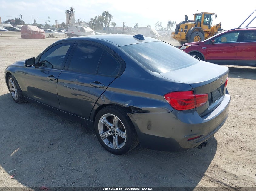 2016 BMW 3er VIN WBA8E9G51GNT43663 IAAI salvage auction — UNKNOWN, Clear - Dealer Only (California), sold $1,900 on 2026-07-22 (photo 3)