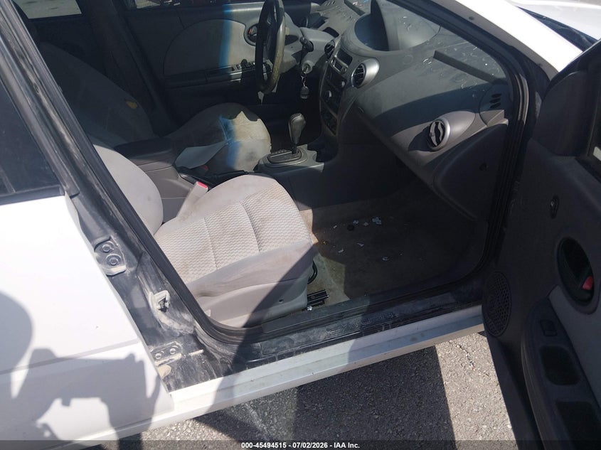 2007 Saturn Ion VIN 1G8AJ55F47Z174987 IAAI salvage auction — NORMAL WEAR, Clear (Missouri), sold $500 on 2026-07-09 (photo 5)