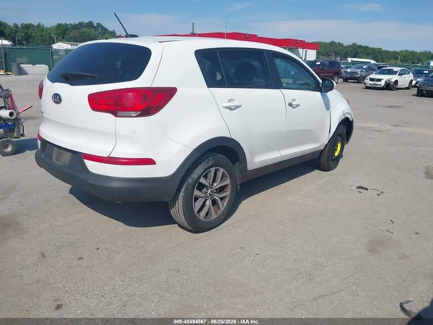 2015 Kia Sportage VIN KNDPB3AC2F7786578 IAAI salvage auction — NORMAL WEAR, Clear (Maryland), sold $1,150 on 2026-07-23 (photo 4)